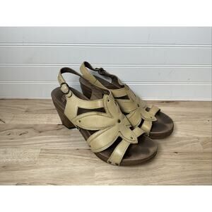 Dansko Nina Sandal Tan Leather Flower Stud Comfort Women’s 9 EU 39